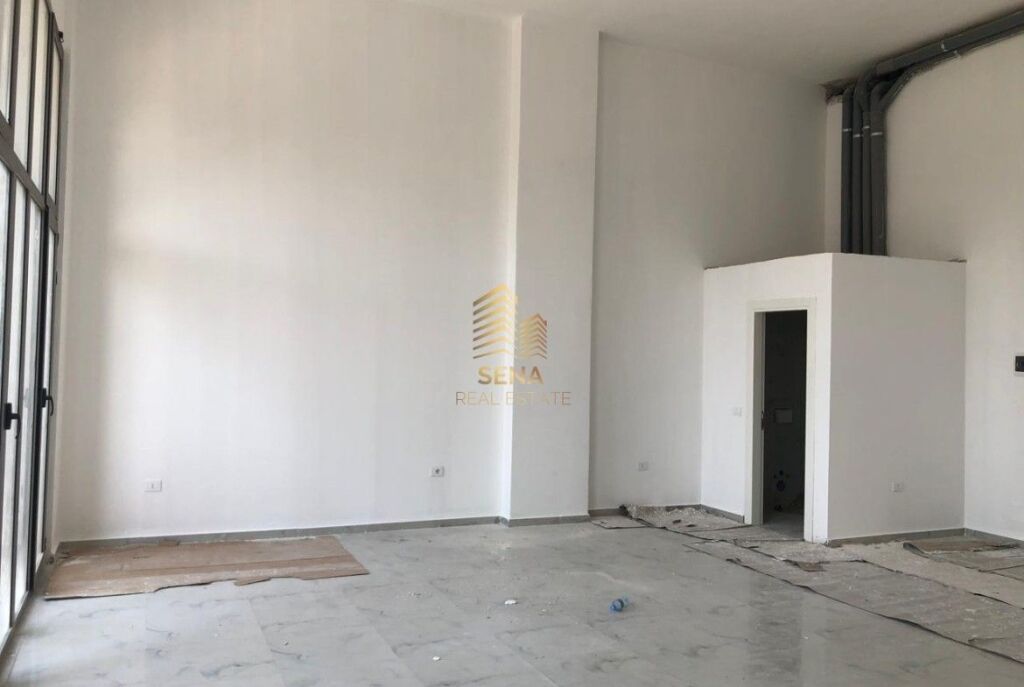 Shitet, Ambient Biznesi, Xhamllik – ish Profarma, 300,000 Euro