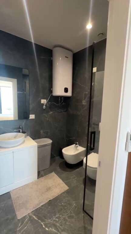 Appartamento di tipologia 2+1+2+posto auto nella residenza Lake View in via Kosovareve