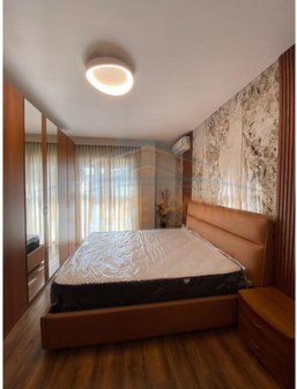 For sale, Apartment 2+1+2, Mine Peza Street, Tirana