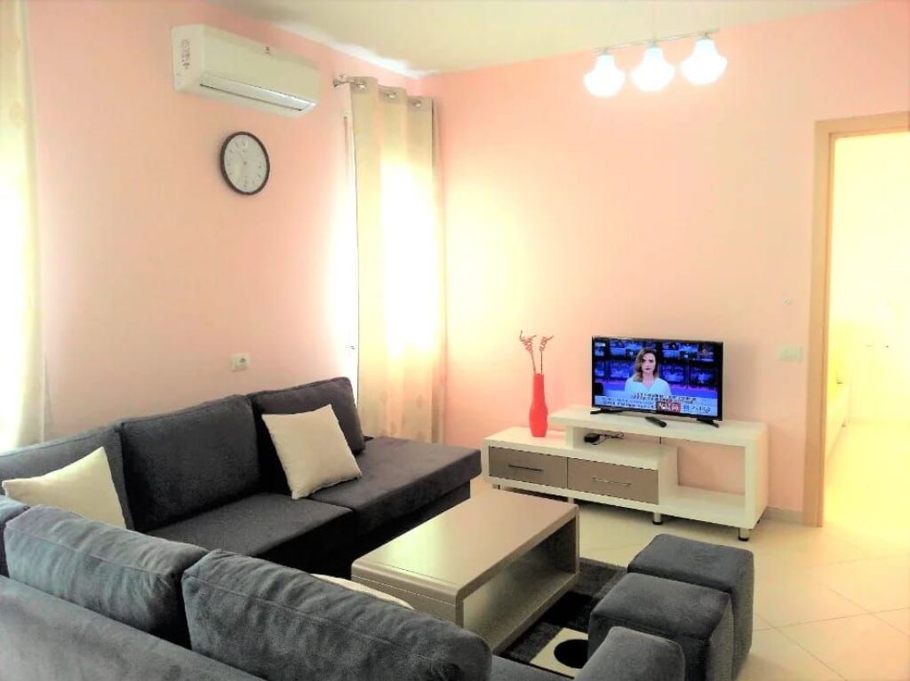 Affittasi 1+1+balcone, a ZOGU I ZI