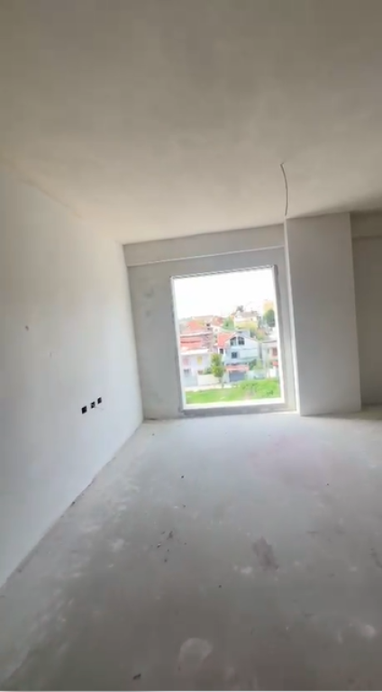 🏢 Vendesi in vendita Appartamento 1+1 a Porcelan❗