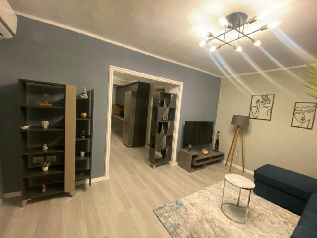 Apartment 1+1 for rent – Durrës Street