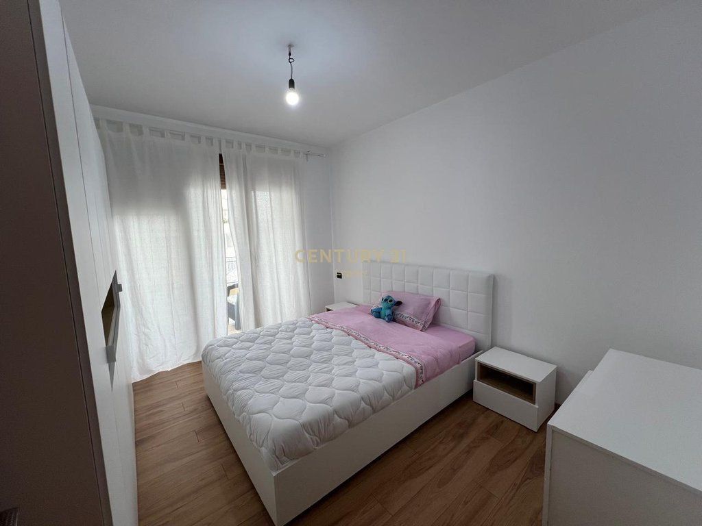Apartament 2+1 per shitje ne Fresk