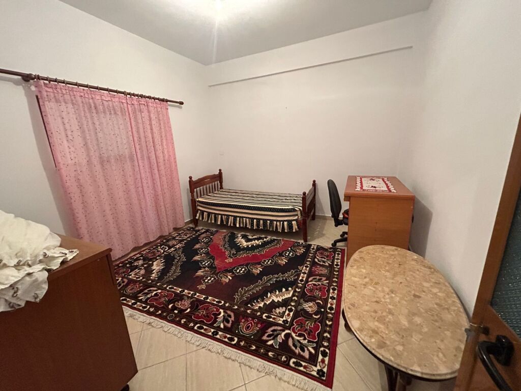🏠 Appartamento 2+1 in affitto a 📍 Kombinat💰 Prezzo: 40.000 lek/mese