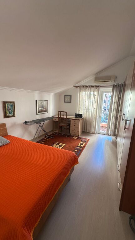 🏠Kristal Center, Via Prokop Mima affitta il terzo piano di una villa 3+1, arredata 85.000 Leke