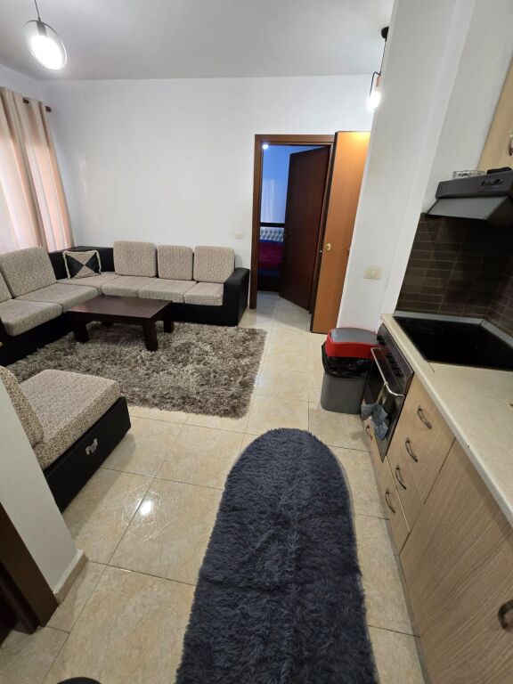 🏠Appartamento 1+1 in affitto 📍Ex Campo di Aviazione  🏷️Prezzo: 45.000 Leke/Mese