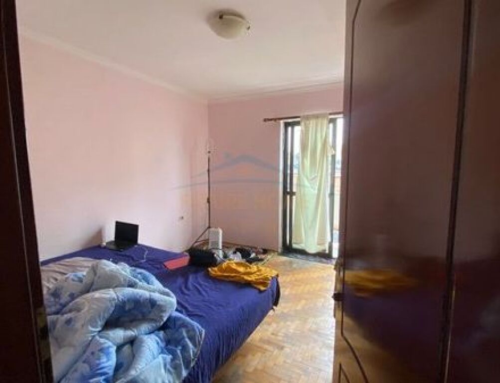 In vendita, Appartamento 2+1, Via Barrikadave, Tirana