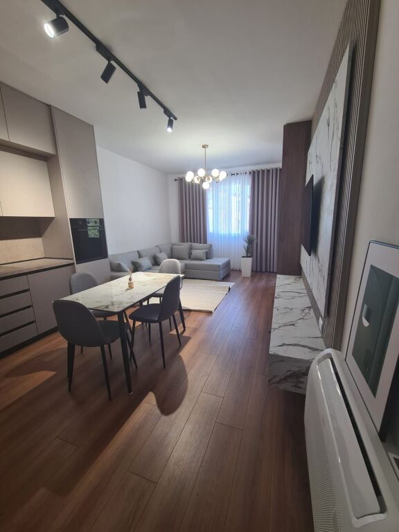 🏡 Apartment 1+1 for rent📍 Address: Drago Siliqi Street, near Osman Myderizi School💰 Rent: 70,000 lek (non-negotiable)