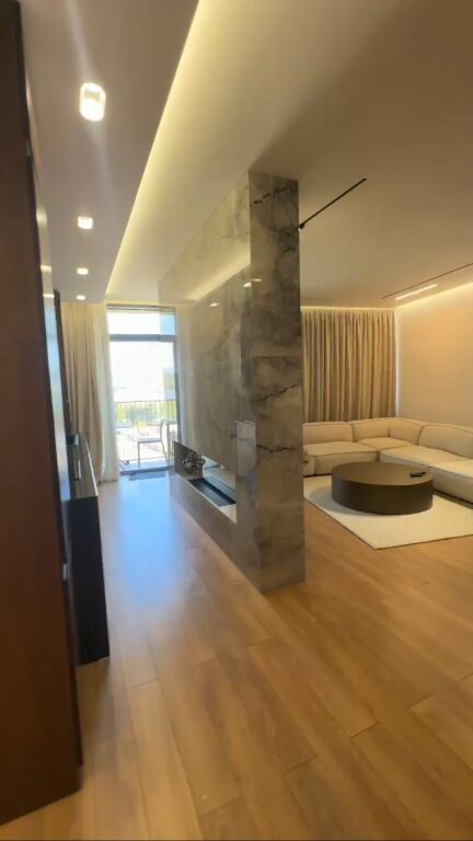 Appartamento di tipologia 2+1+2+posto auto nella residenza Lake View in via Kosovareve