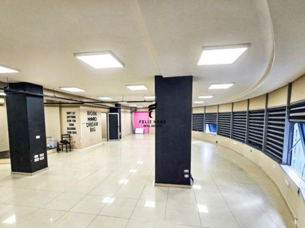 UFFICIO IN AFFITTO 300 M2 VIA DIBRA 260.000 LEKE FH-69505