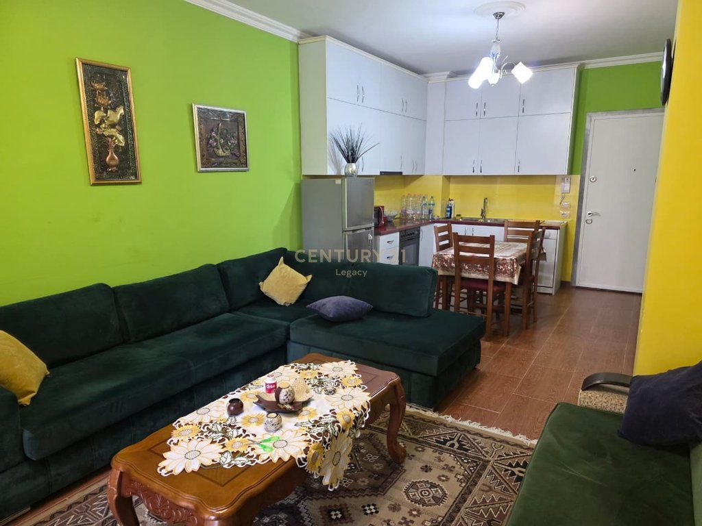Appartamento 1+1 in affitto - Via Frosina Plaku
