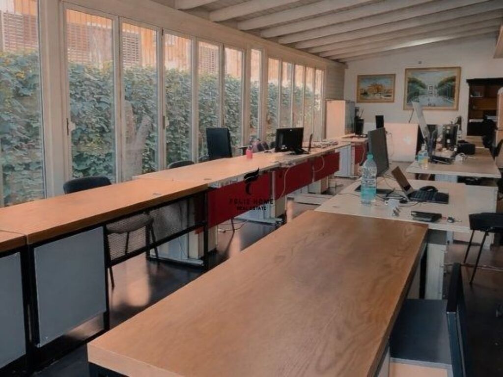 OFFICE FOR SALE 216 M2 ELBASAN ROAD 550,000 EURO FH-69430