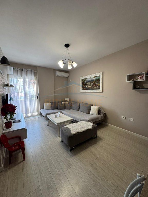 Shitet, Apartament 1+1, Fabrika e Miellit, Tirane