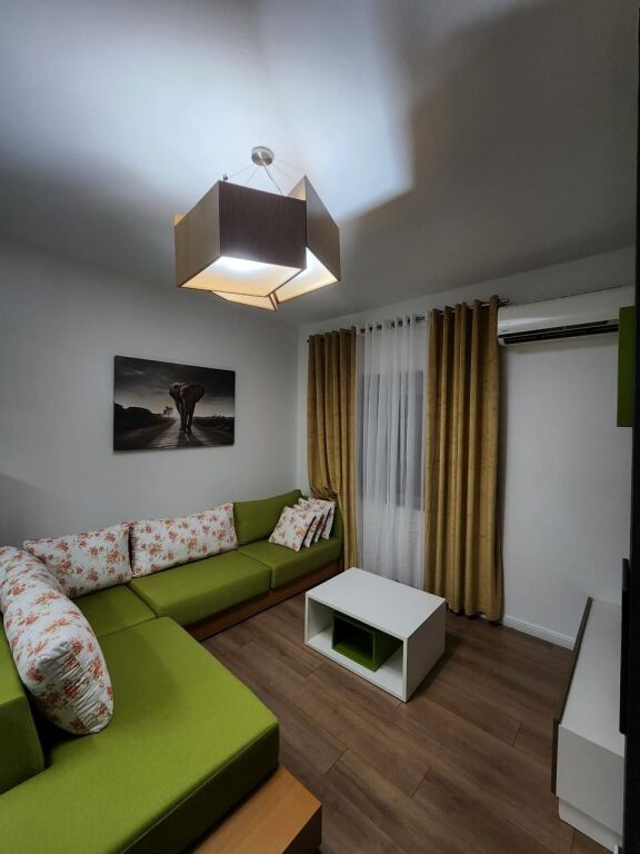 🏠AFFITTASI Appartamento 1+1+Posto Auto  📍 Paskuqan   🏢8° piano con ascensore  💶Prezzo: 45.000 Leke/Mese
