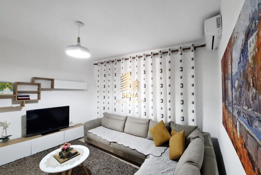 Qira, Apartament 1+1+A+1 Blk, Pazari i Ri, 750 Euro/Muaj