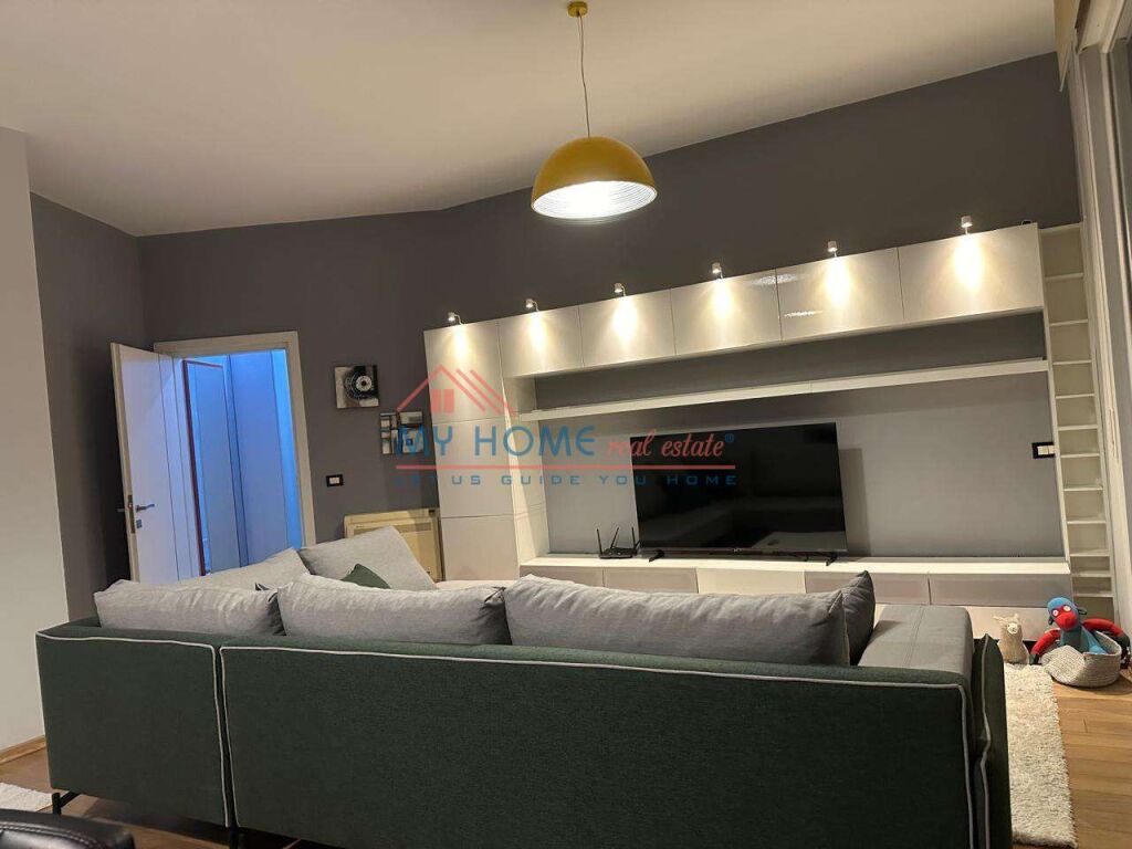 Apartment 2+1+ parking space for rent Botanical Garden in Tirana