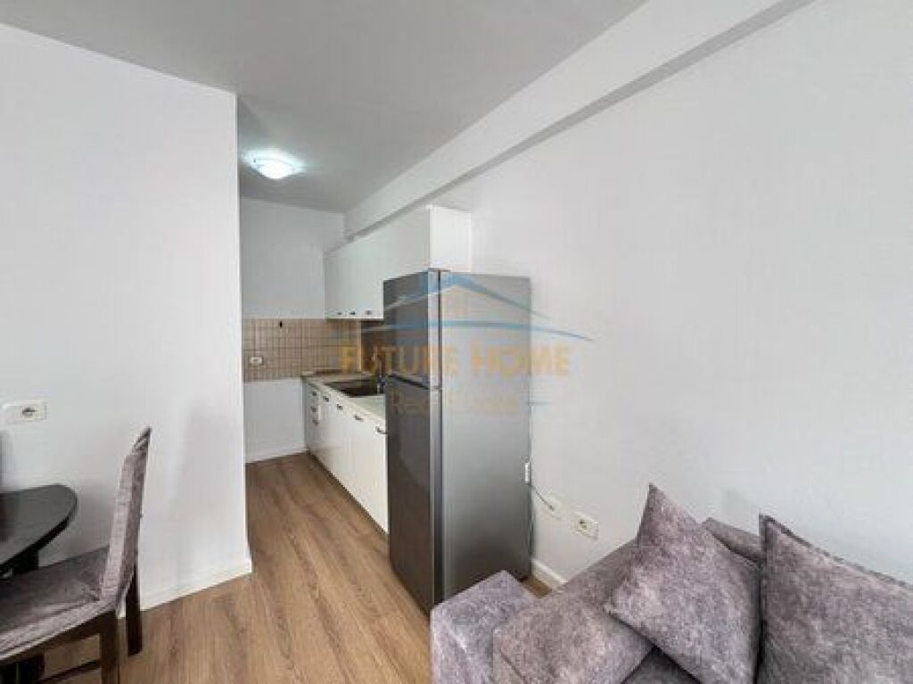 In vendita, Appartamento 2+1, Via Barrikadave, Tirana