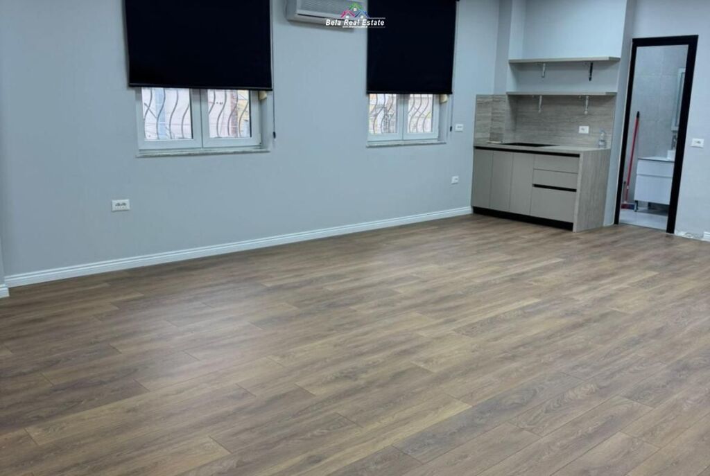 Zyre Me Qera Ne Qender (ID BZ2735) Tirane