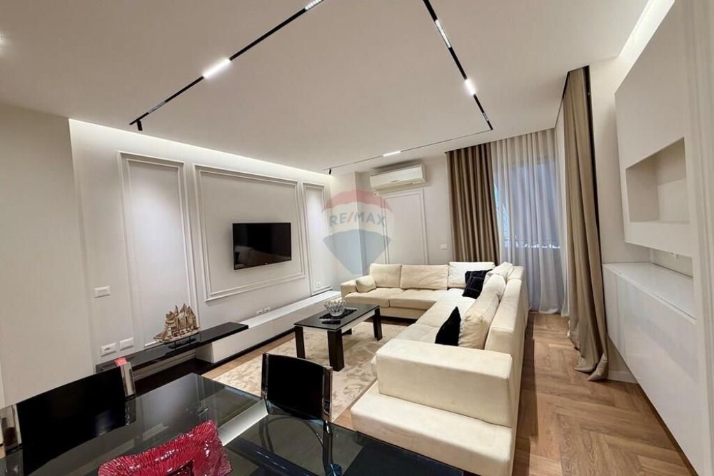 APARTAMENT 2+1+2 PËR QIRA PAZARI I RI