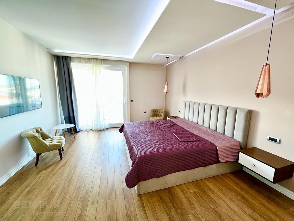 Attico di lusso 3+1+2 in vendita al Lago Secco