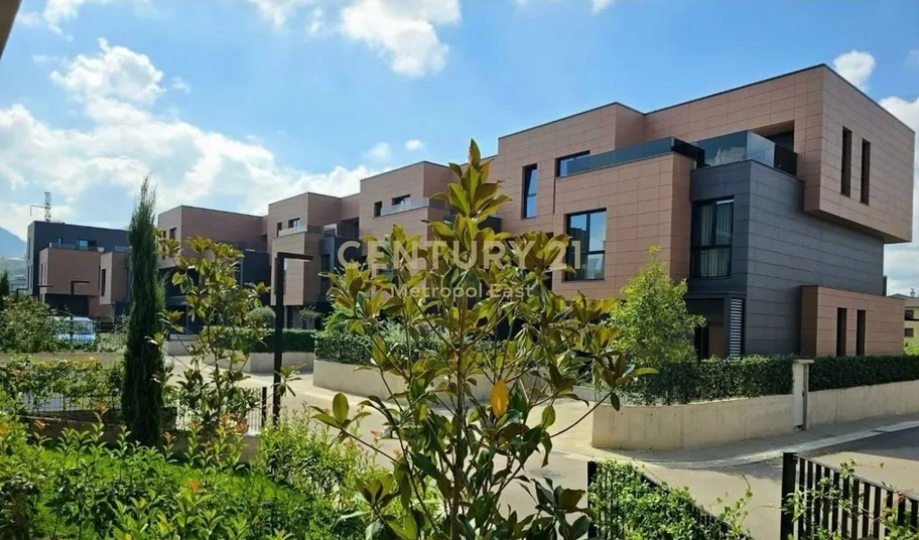 VILLA ATTACCATA IN VENDITA PRESSO LUMINOR RESIDENCE