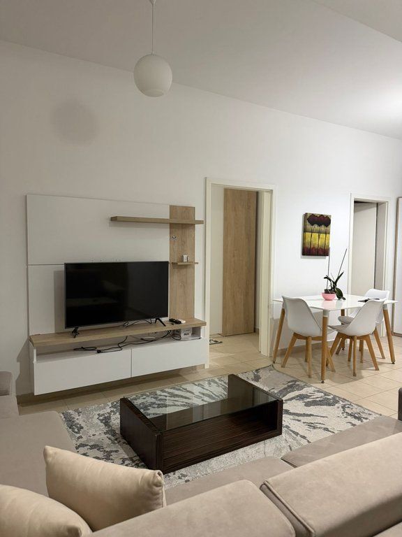 Appartamento 1+1 in Affitto a Ali Demi, Tirana - 450€ | 62 m²