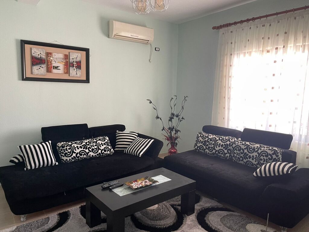 Jepet Apartament 2+1 me qira – Astir !