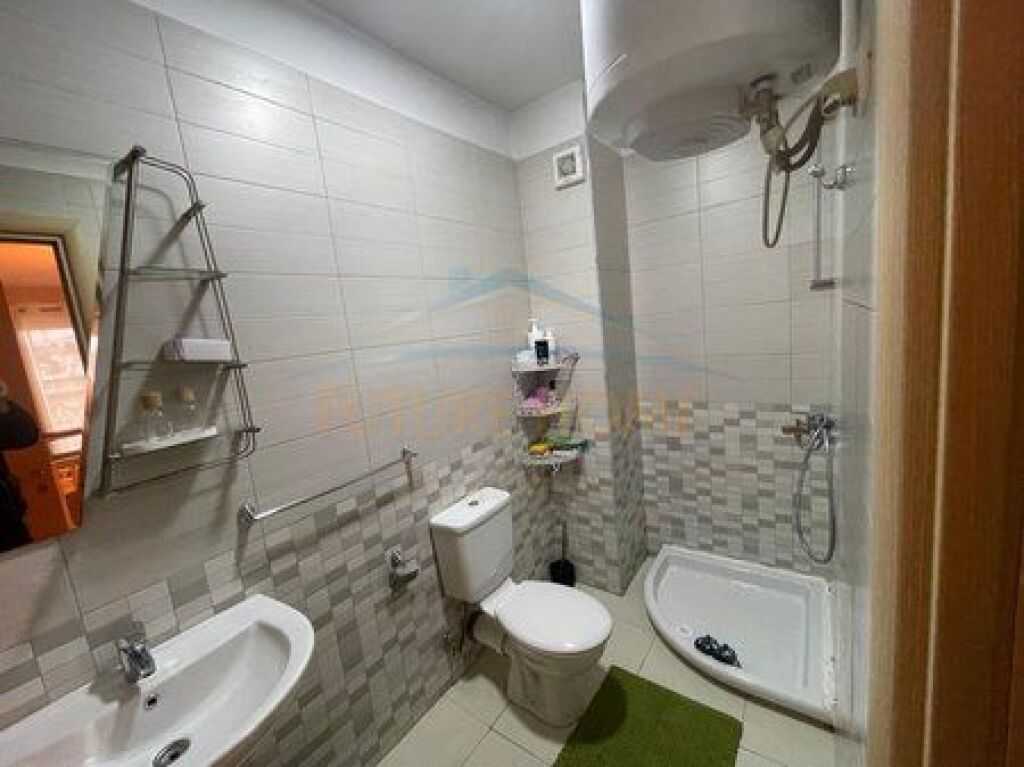 In vendita, Appartamento 2+1+2, Città Studentesca, Tirana