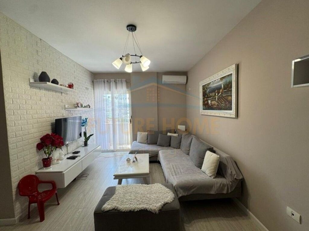 Shitet, Apartament 1+1, Fabrika e Miellit, Tirane
