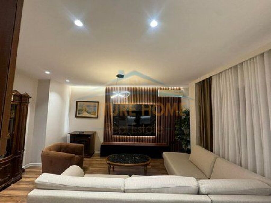 For sale, Apartment 2+1+2, Mine Peza Street, Tirana