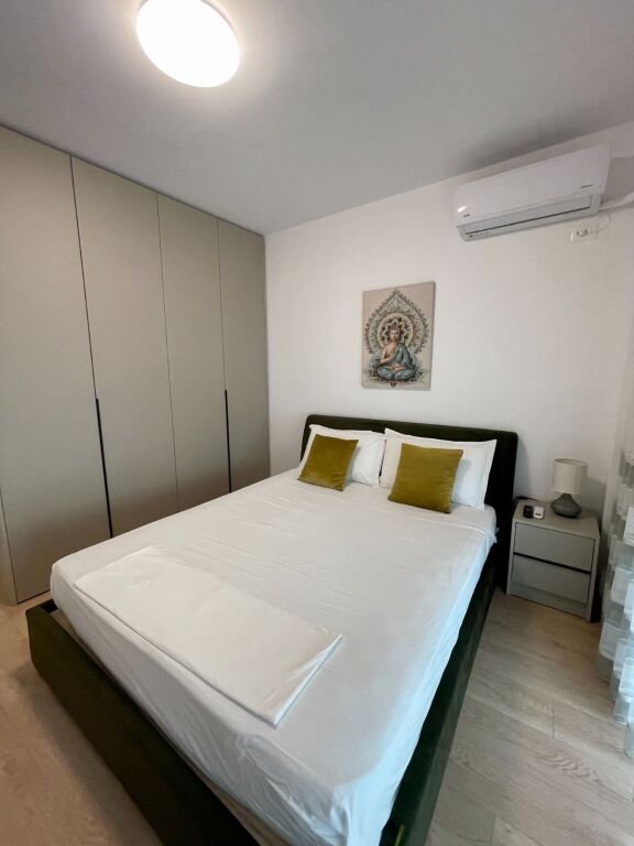 Apartament modern 2+1 me qira – Rruga e Kavajës, pranë Kishës Ortodokse !