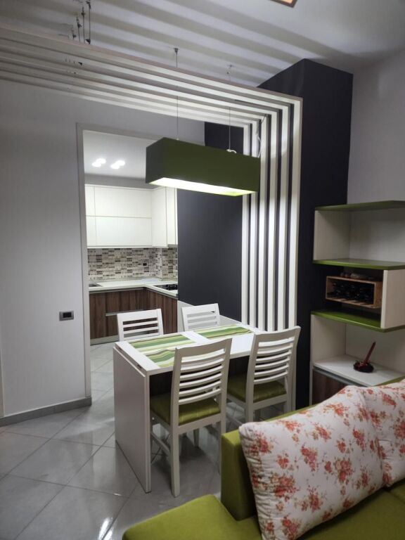 🏠AFFITTASI Appartamento 1+1+Posto Auto  📍 Paskuqan   🏢8° piano con ascensore  💶Prezzo: 45.000 Leke/Mese