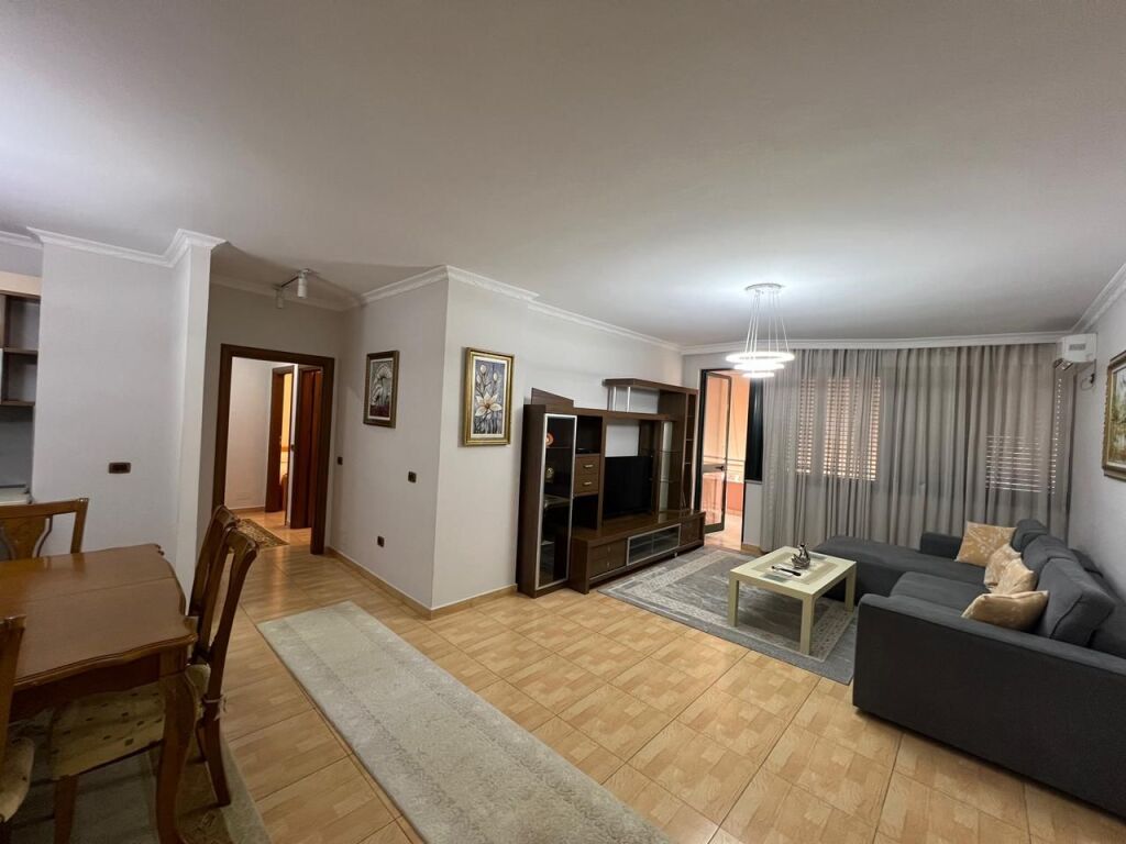Rent, Apartment 2+1+2 bathrooms, "Rruga e Kavajës", Tirana.