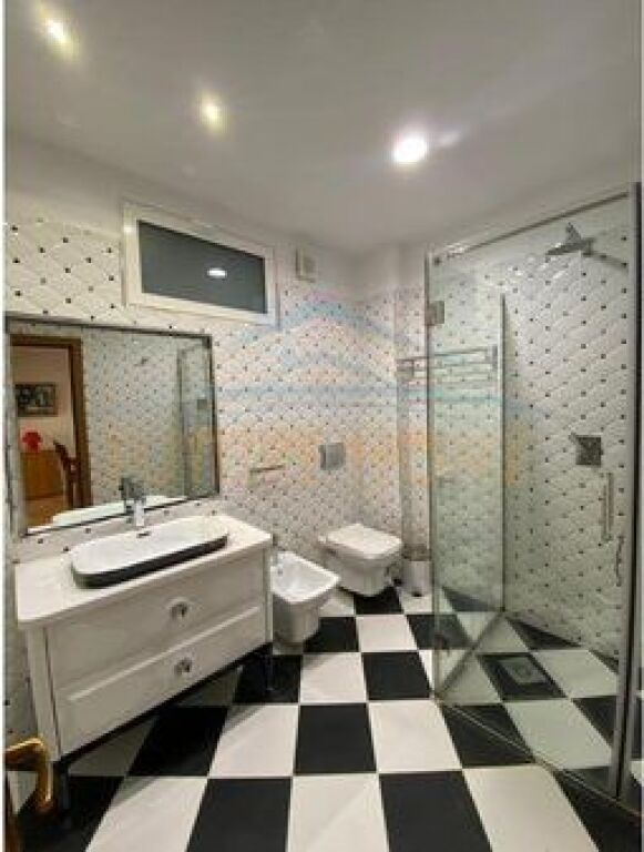 For sale, Apartment 2+1+2, Mine Peza Street, Tirana