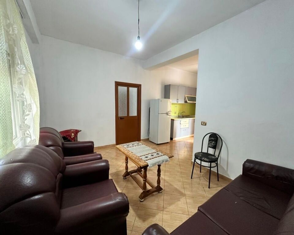 1+1/Qera📍Rruga Jordan Misja📌30 000 lek