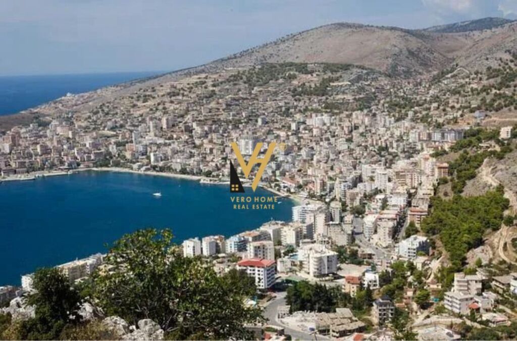 VENDESI APPARTAMENTO 2+1+2+VERANDA A SARANDA 240.000 EURO