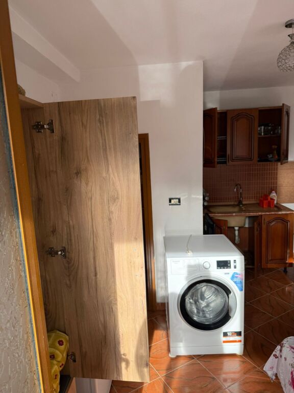 Monolocale 25000 leke .Siri Kodra