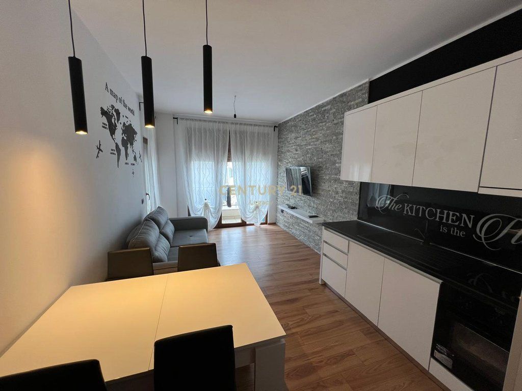 Apartament 2+1 per shitje ne Fresk