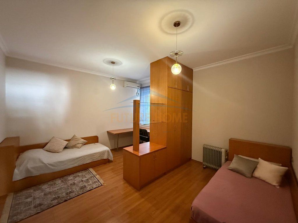 Affitto, Appartamento 2+1, Blloku, Tirana.
