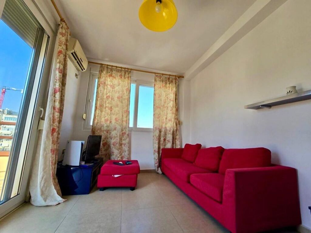 Esclusivo PAZARI RI, Piazza Avni Rustemi: Vendiamo 2 appartamenti 1+1