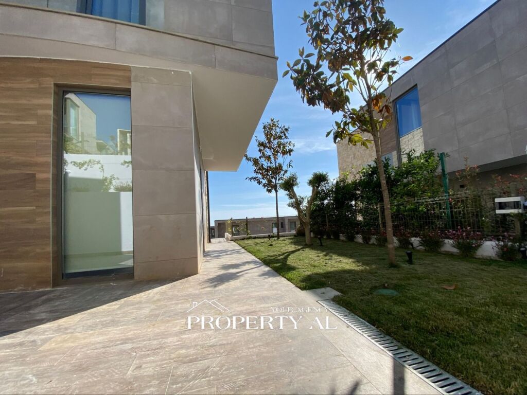 Villa in vendita a Dhermi
