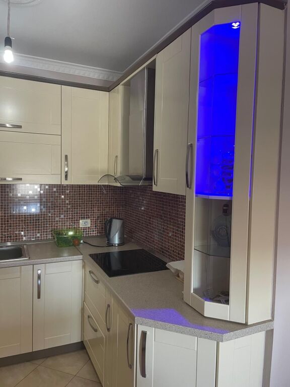 Tek Jordan Misja Jepet Apartament 2+1 Me Qera I Mobiluar