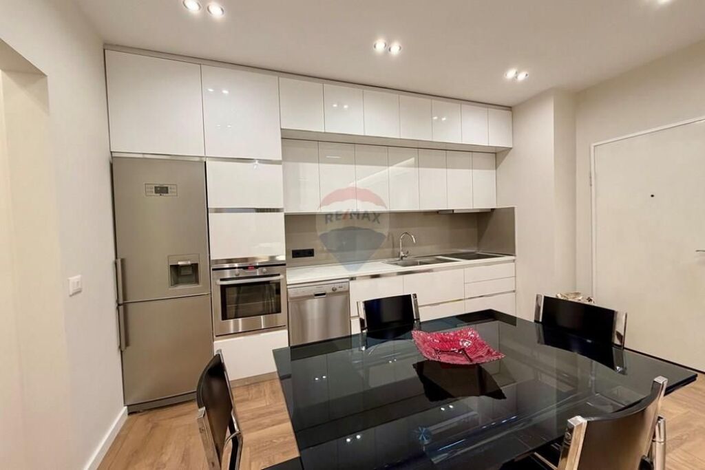 APARTAMENT 2+1+2 PËR QIRA PAZARI I RI