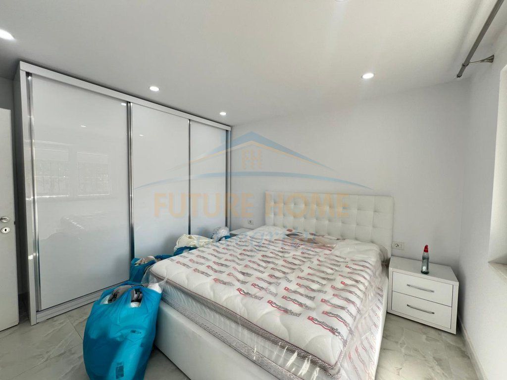 Qera, Apartament 2+1, Oxhaku, Tiranë.