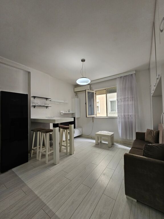 Shitet  Garzonjere e investuar totalisht nga e para KODRA DIELLIT  33m2 | çmimi  68,500/euro 📍*Eleonora  pranë Xhangollit  