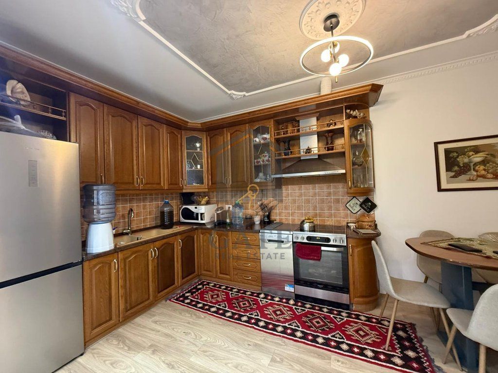 Appartamento 2+1 con 2 bagni in vendita vicino all'Hotel Antalya