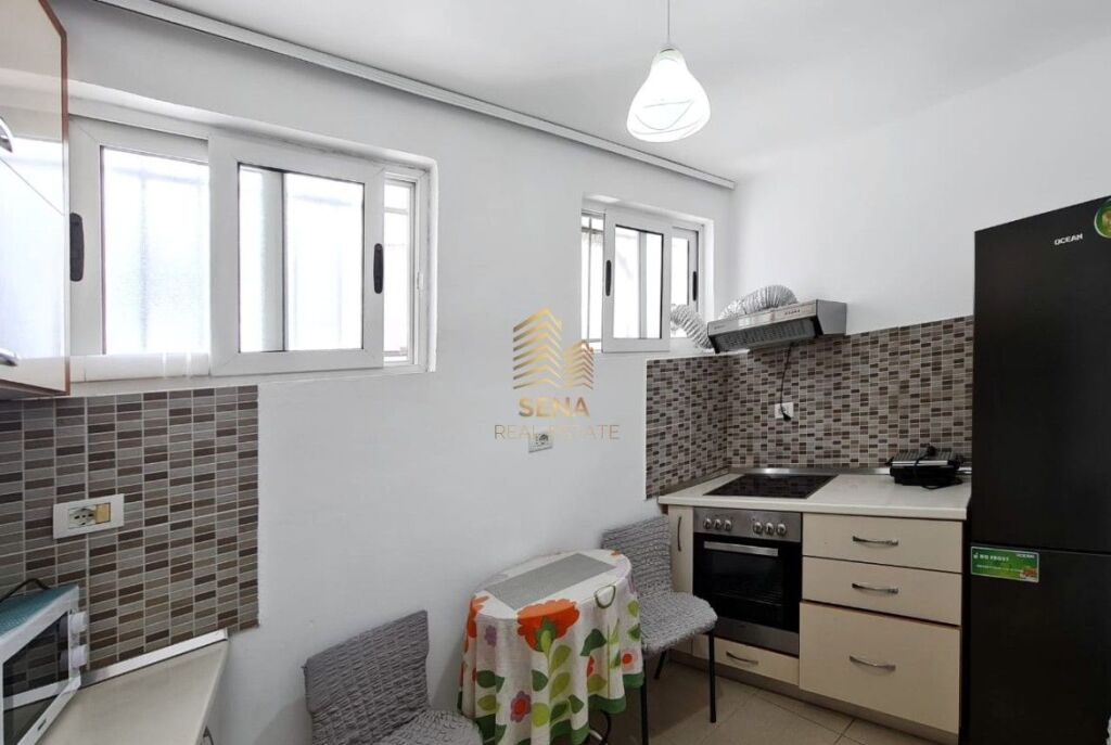 Qira, Apartament 1+1+A+1 Blk, Pazari i Ri, 750 Euro/Muaj
