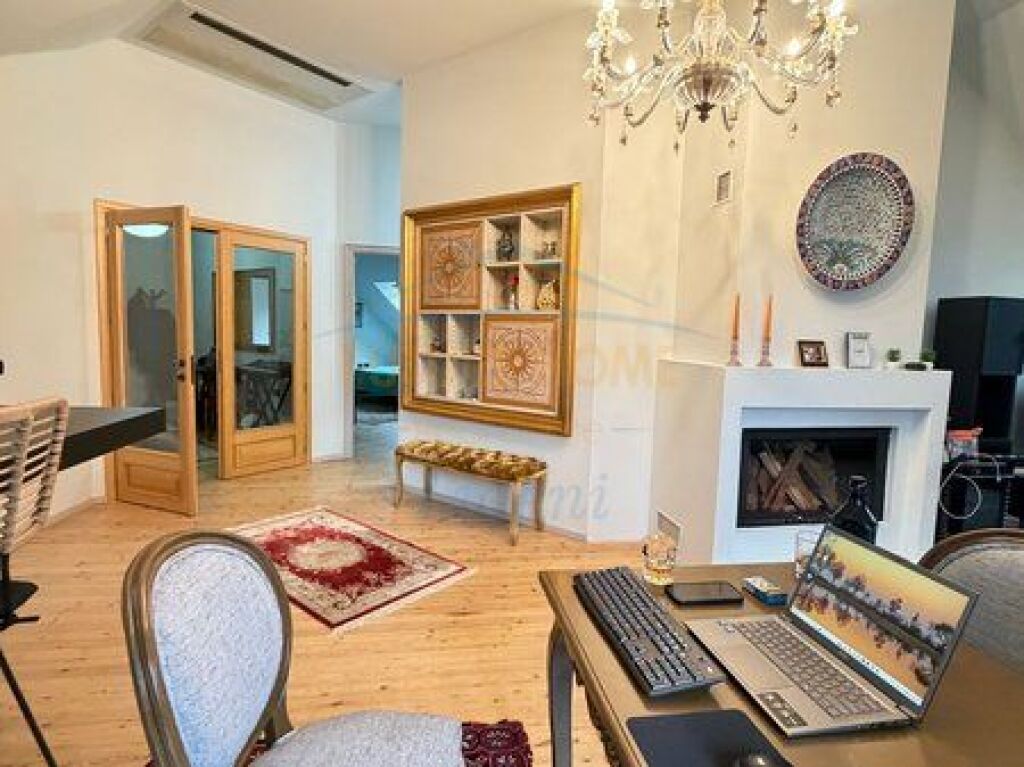 Apartment 2+1+2 for sale, Komuna e Parisit