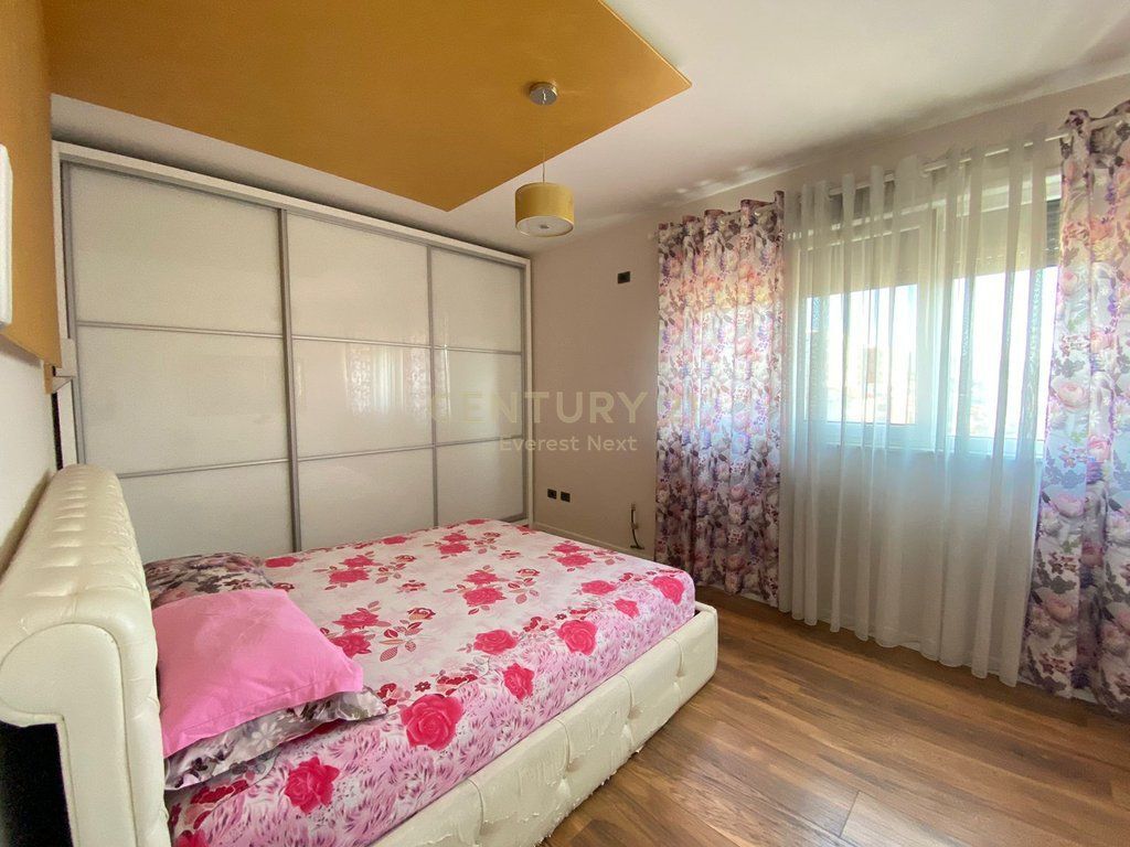 Appartamento 2+1+2 in vendita a Xhamllik