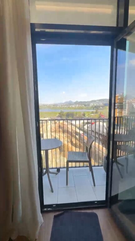 Appartamento di tipologia 2+1+2+posto auto nella residenza Lake View in via Kosovareve